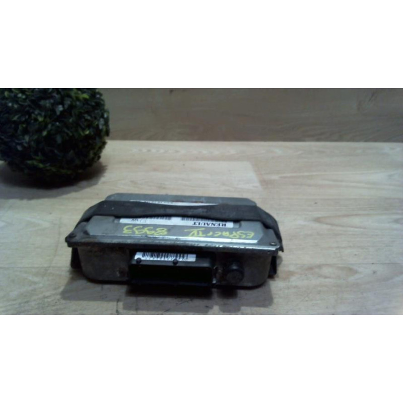 Calculateur moteur RENAULT ESPACE 4 PHASE 1 d’occasion