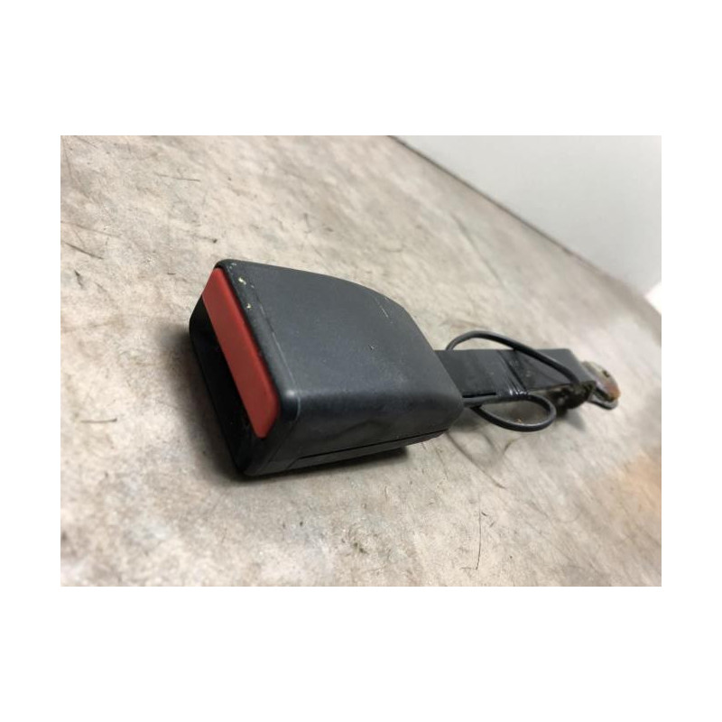 Attache ceinture avant gauche RENAULT CLIO 4 PHASE 2 d’occasion