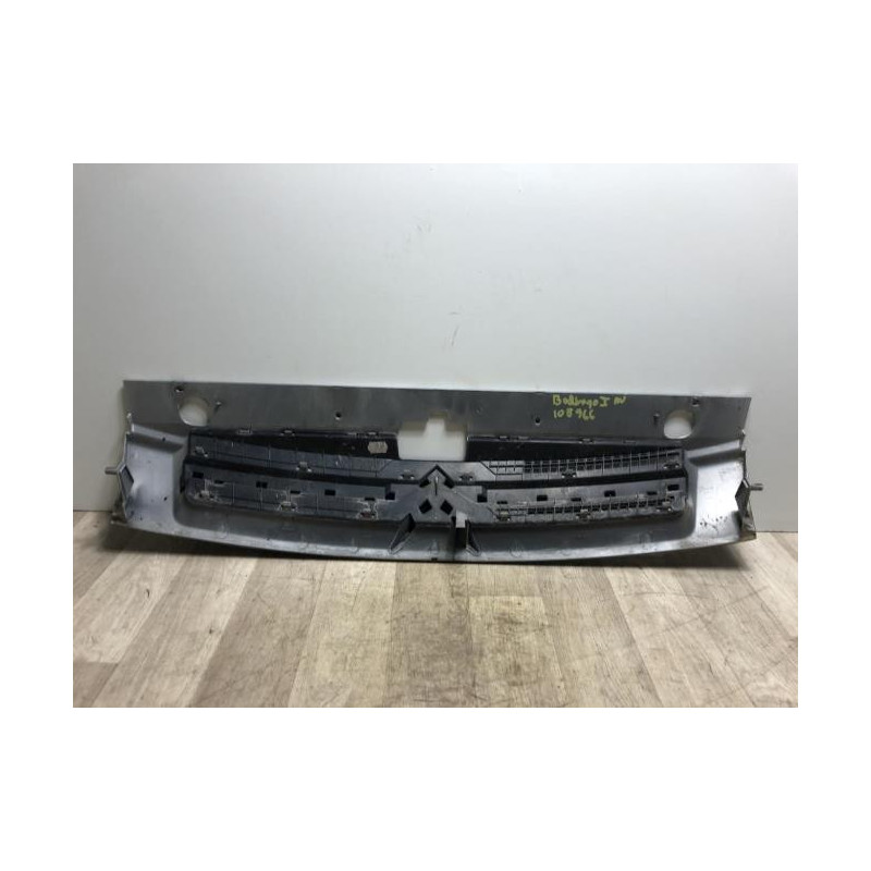 Calandre CITROEN BERLINGO 1 PHASE 2 d’occasion
