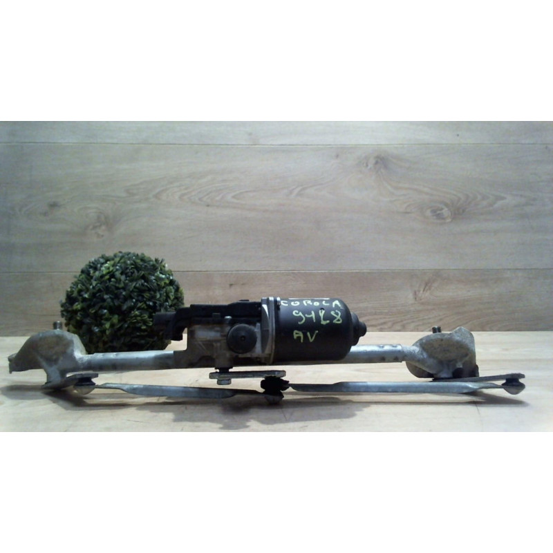 Moteur essuie glace avant TOYOTA COROLLA VERSO 2 PHASE 2 d’occasion