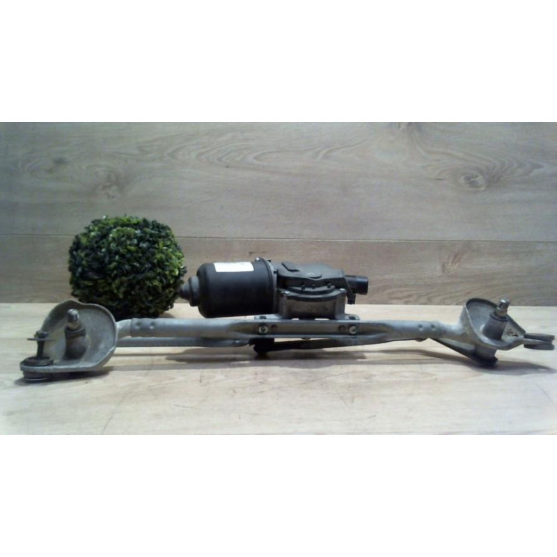 Moteur essuie glace avant TOYOTA COROLLA VERSO 2 PHASE 2 d’occasion