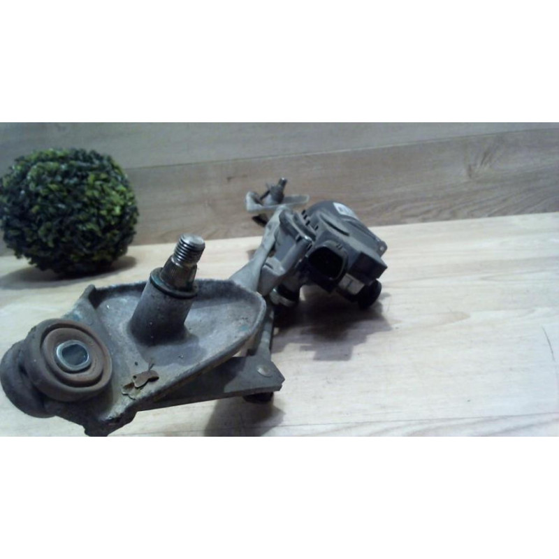 Moteur essuie glace avant TOYOTA COROLLA VERSO 2 PHASE 2 d’occasion