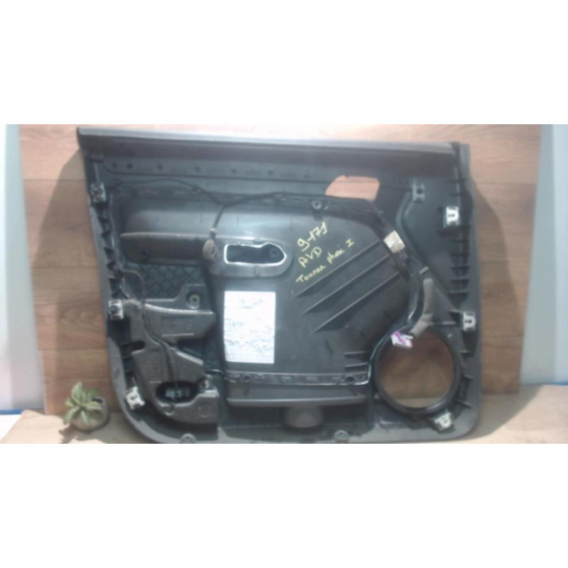 Panneau de porte avant droit VOLKSWAGEN TOURAN 1 PHASE 1 d’occasion
