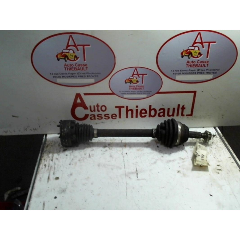 Cardan gauche (transmission) VOLKSWAGEN POLO III (6N1) d’occasion