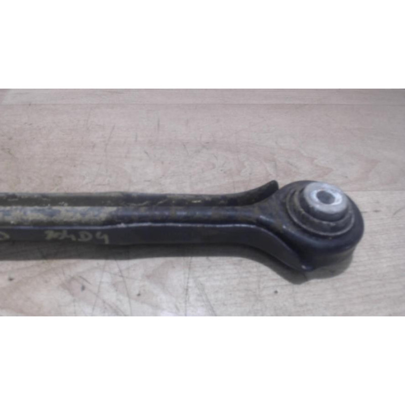 Bras de suspension superieur arriere droit BMW SERIE 1 E87 PHASE 1 d’occasion