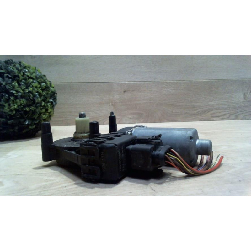Moteur essuie glace avant gauche AUDI A6 2 PHASE 2 d’occasion
