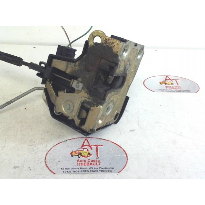 Serrure avant gauche RENAULT CLIO II PHASE 2 d’occasion