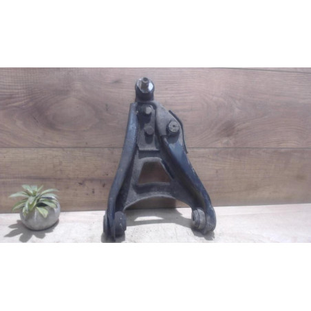 Triangle inferieur avant droit RENAULT KANGOO 1 PHASE 1 d’occasion