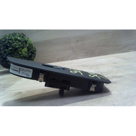 Interrupteur de leve vitre avant droit BMW SERIE 1 E87 PHASE 1 d’occasion