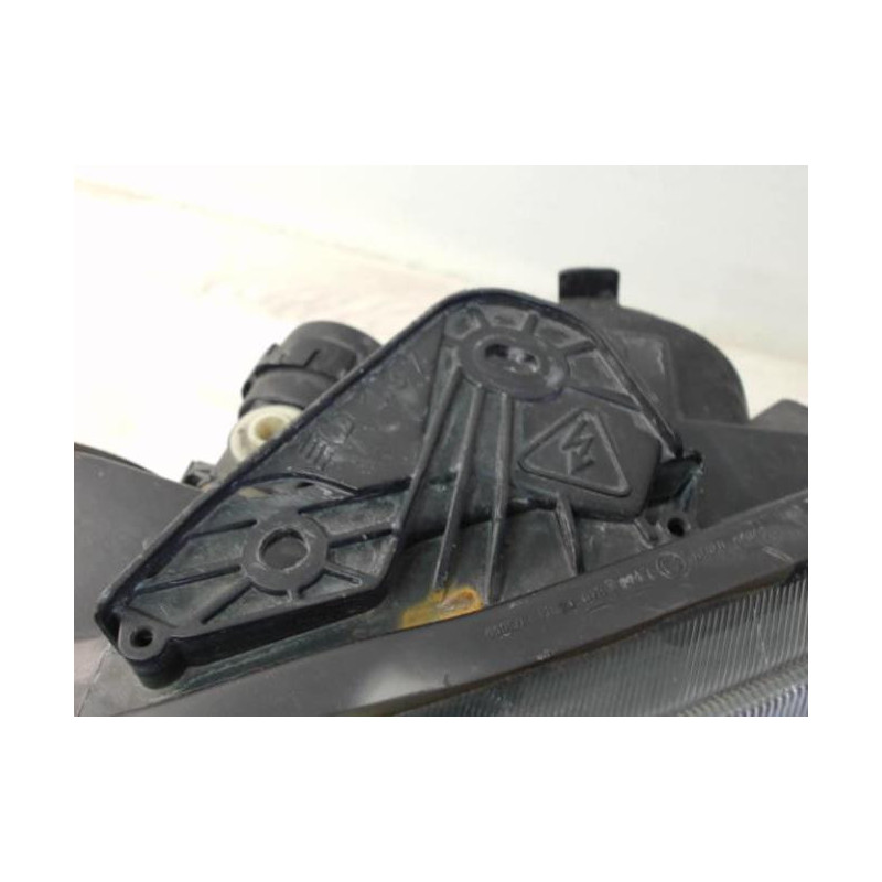 Optique avant principal gauche (feux)(phare) RENAULT LAGUNA 2 PHASE 2 d’occasion