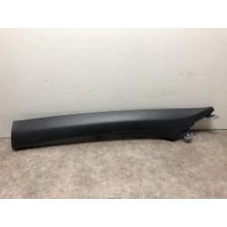 Garniture laterale arriere gauche KIA CEE-D 3 PHASE 1 d’occasion