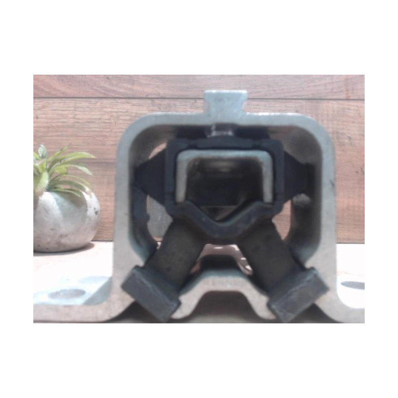 Support moteur RENAULT CLIO 1 PHASE 3 d’occasion