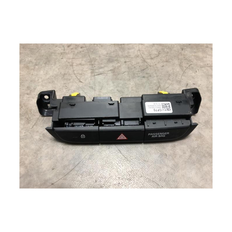 Bouton de warning KIA CEE-D 3 PHASE 1 d’occasion