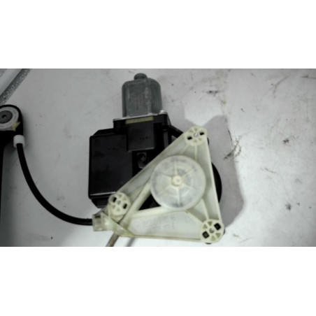 Leve vitre electrique arriere droit VOLKSWAGEN POLO 5 PHASE 1 d’occasion