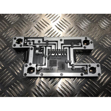 Platine feu arriere gauche RENAULT CLIO 1 PHASE 3 d’occasion