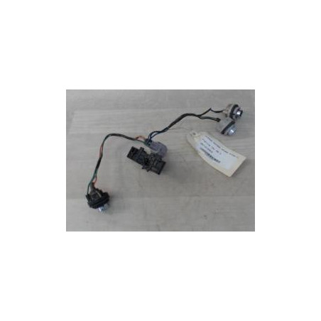 Platine feu arriere gauche NISSAN NAVARA NP300 d’occasion
