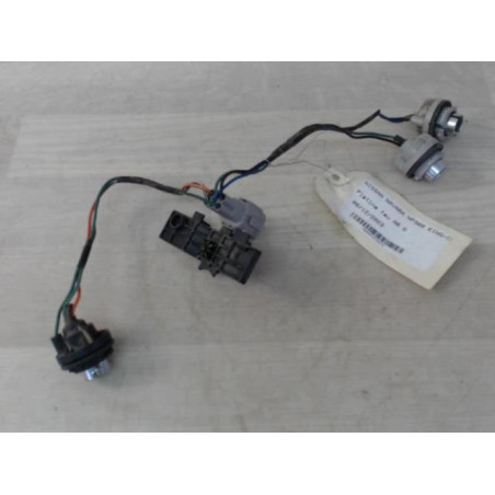 Platine feu arriere gauche NISSAN NAVARA NP300 d’occasion