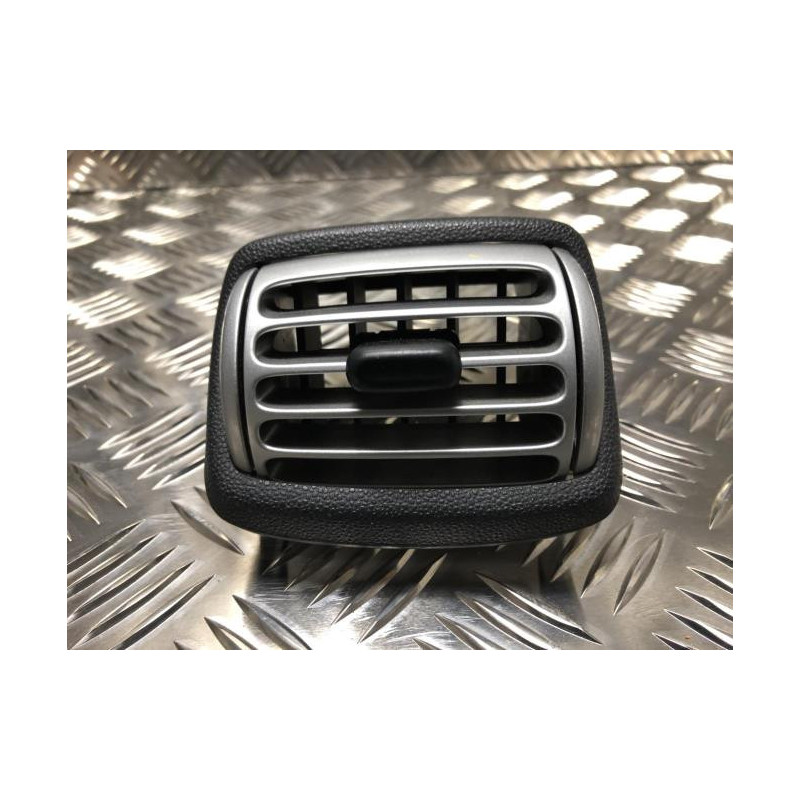 Aerateur tableau de bord avant gauche SMART FORTWO 2 COUPE d’occasion