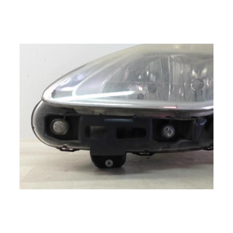 Optique avant principal gauche (feux)(phare) RENAULT CLIO 3 PHASE 2 BREAK d’occasion
