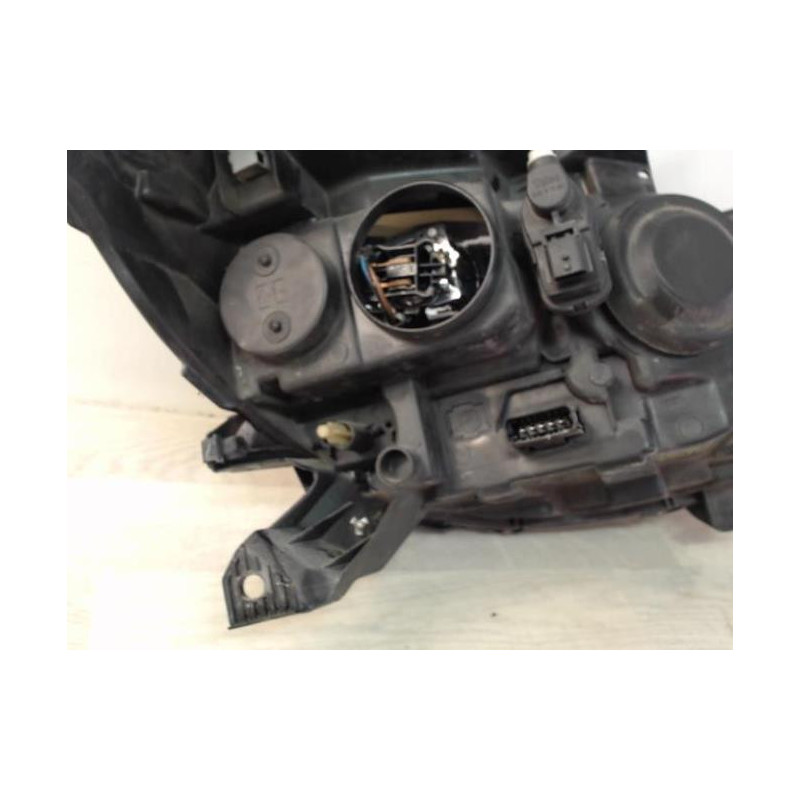 Optique avant principal gauche (feux)(phare) RENAULT CLIO 3 PHASE 2 BREAK d’occasion