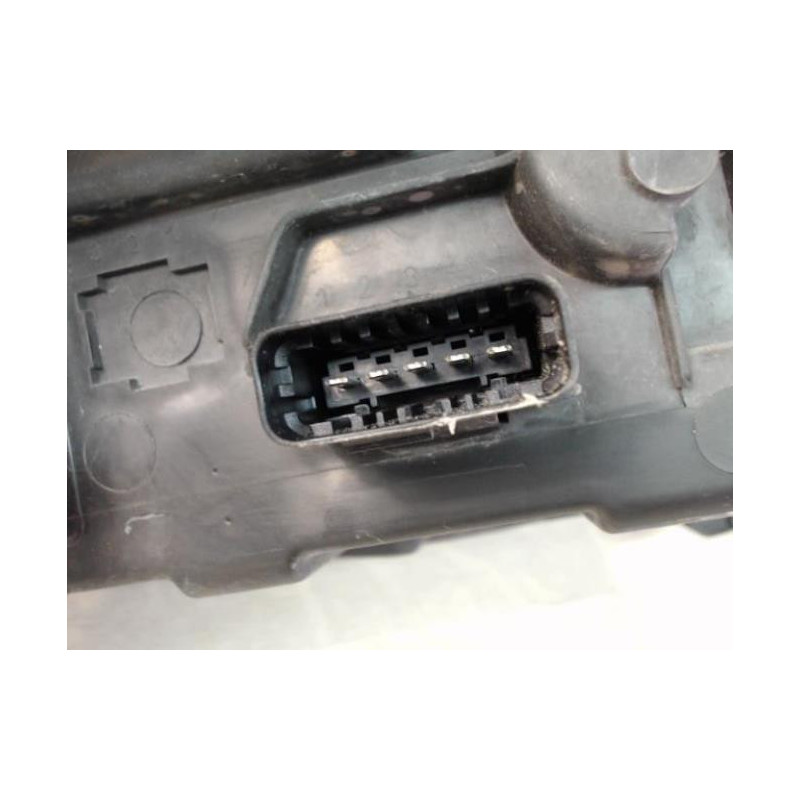 Optique avant principal gauche (feux)(phare) RENAULT CLIO 3 PHASE 2 BREAK d’occasion