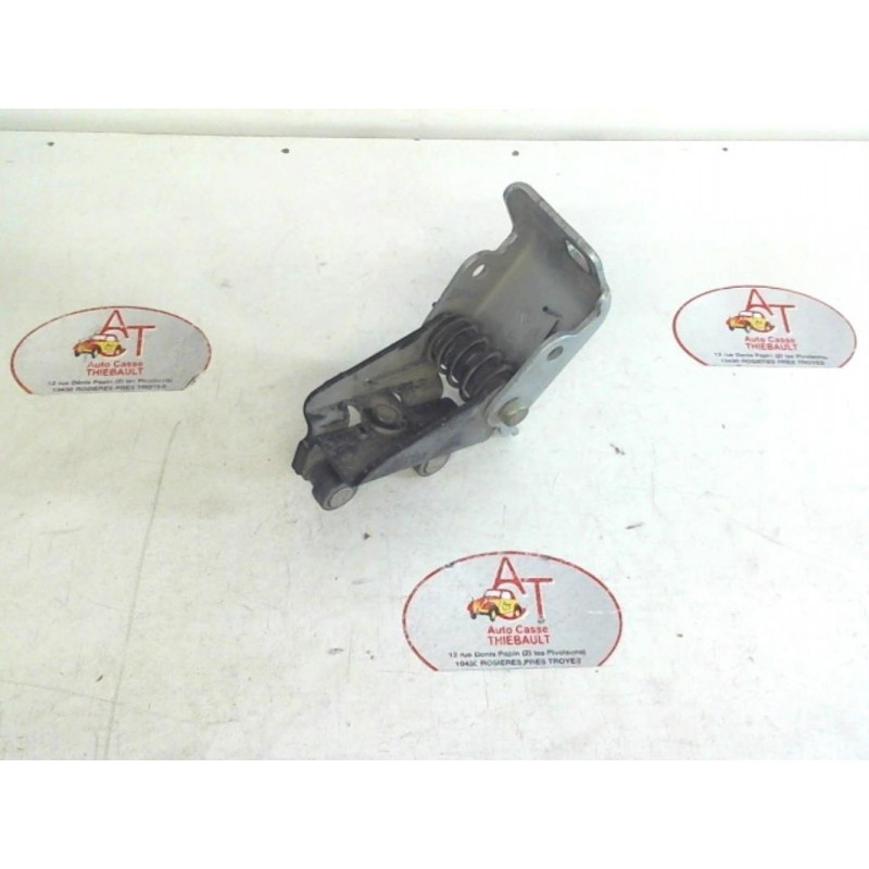 Charniere de porte arriere gauche RENAULT KANGOO 4X4 d’occasion