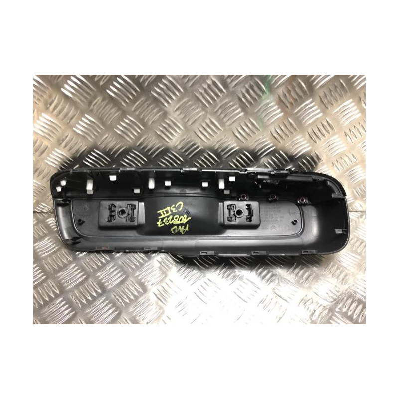 Boitier d'accrochage CITROEN C3 3 PHASE 2 d’occasion