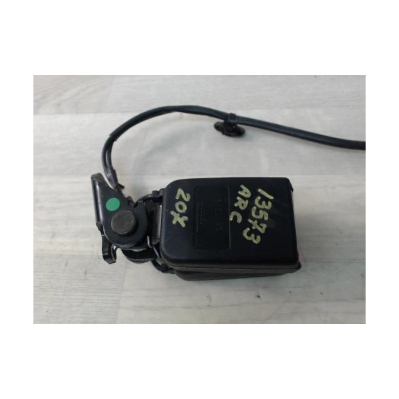 Attache ceinture arriere centrale PEUGEOT 207 PHASE 1 d’occasion