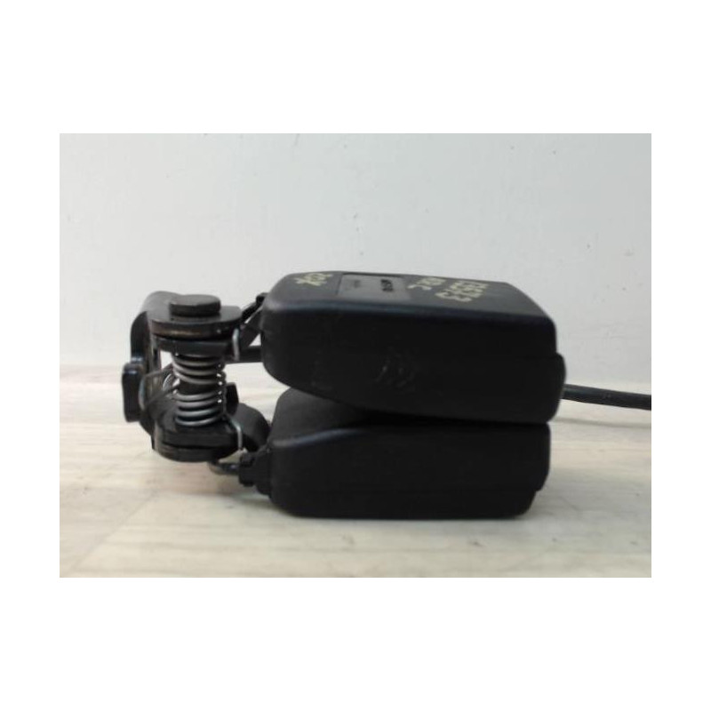 Attache ceinture arriere centrale PEUGEOT 207 PHASE 1 d’occasion