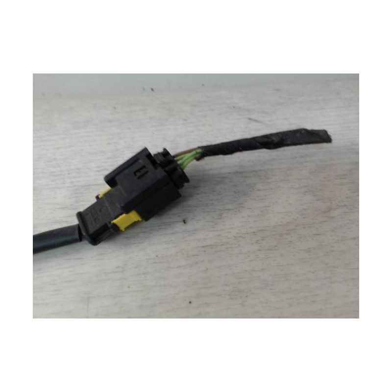 Attache ceinture arriere centrale PEUGEOT 207 PHASE 1 d’occasion