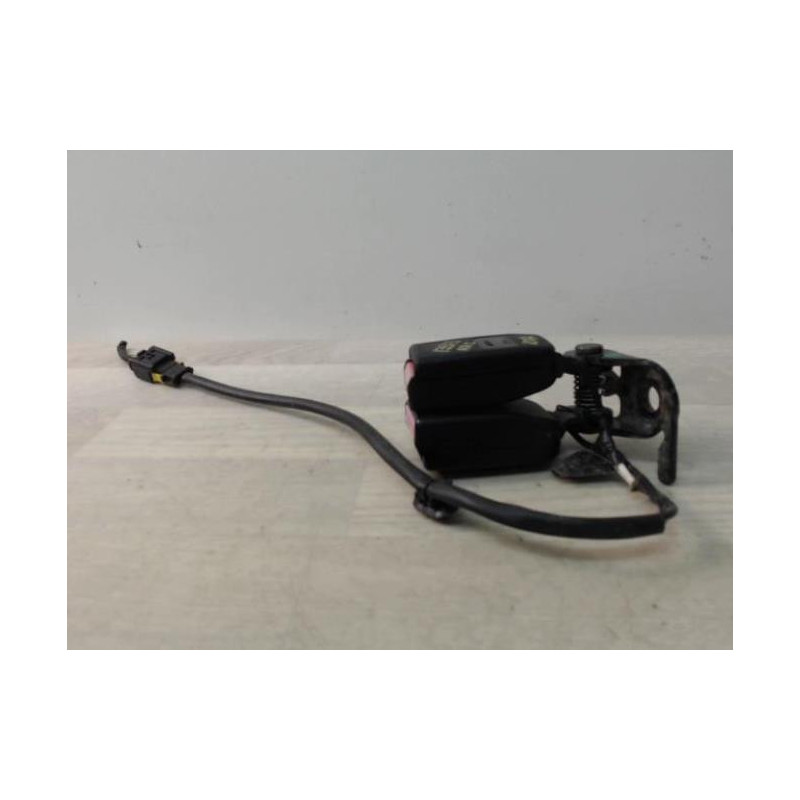 Attache ceinture arriere centrale PEUGEOT 207 PHASE 1 d’occasion