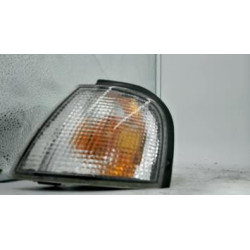Repetiteur clignotant avant gauche (Feux) NISSAN PRIMERA 1 PHASE 1 d’occasion