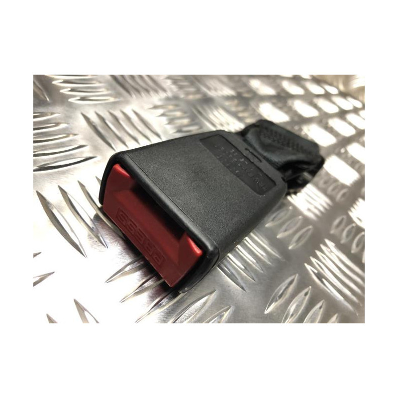 Attache ceinture arriere gauche RENAULT CLIO 1 PHASE 3 d’occasion
