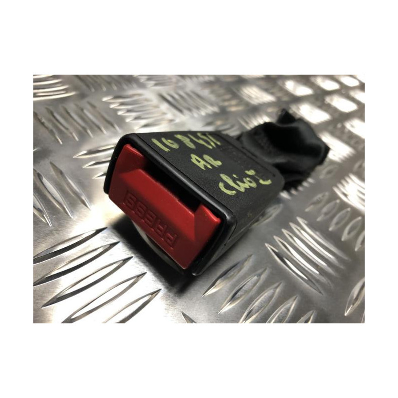 Attache ceinture arriere centrale RENAULT CLIO 1 PHASE 3 d’occasion