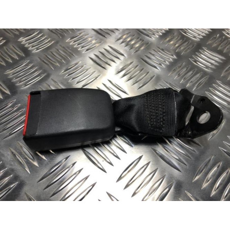 Attache ceinture arriere centrale RENAULT CLIO 1 PHASE 3 d’occasion