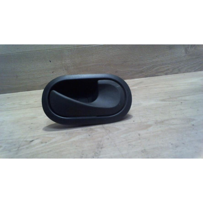 Poignee interieur porte laterale droite RENAULT MODUS PHASE 1 d’occasion
