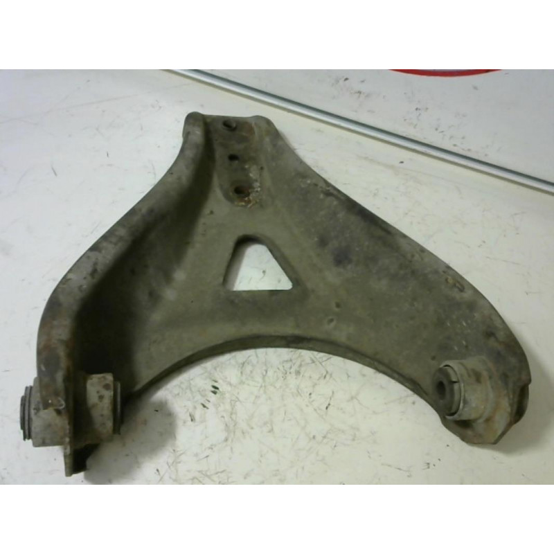 Triangle avant droit RENAULT  d’occasion
