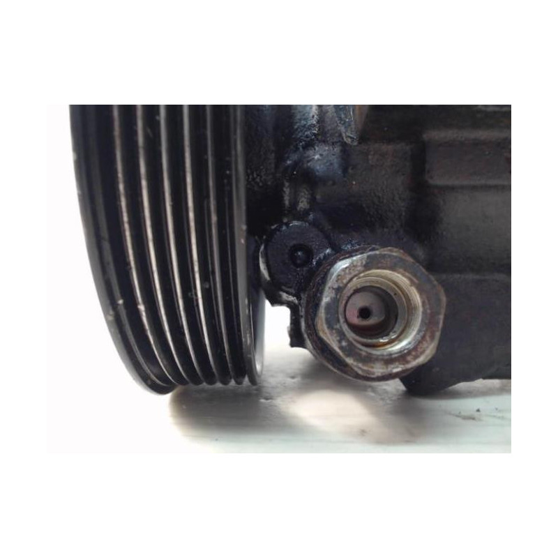 Pompe de direction RENAULT MEGANE 1 PHASE 2 d’occasion