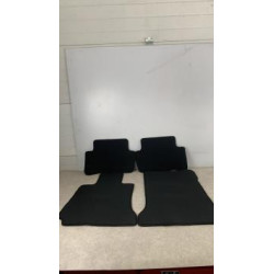 Tapis de sol MERCEDES CLASSE C 204 PHASE 1 d’occasion