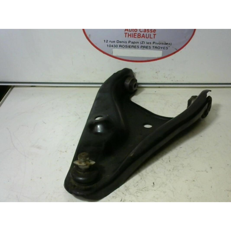 Triangle avant droit DACIA SANDERO BERLINE 1.2 16V d’occasion