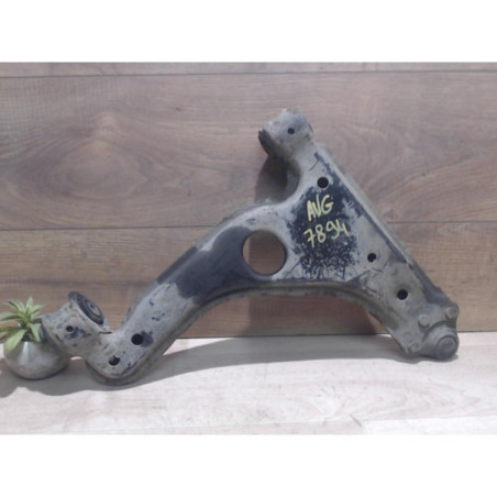 Triangle inferieur avant gauche OPEL VECTRA B PHASE 1 d’occasion