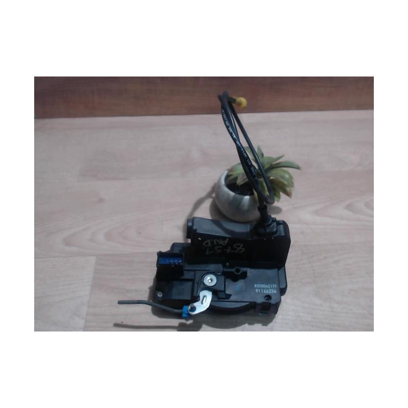Serrure avant droit RENAULT TRAFIC 2 PHASE 2 d’occasion