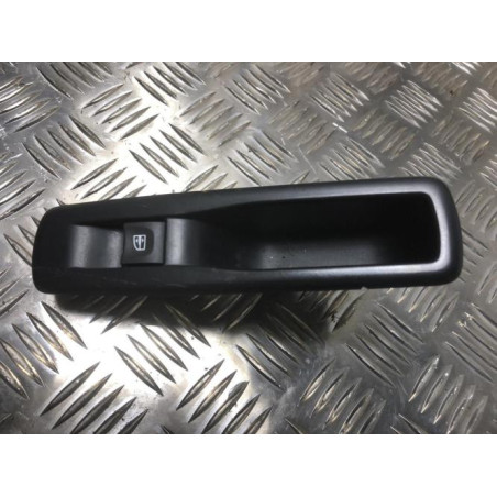 Interrupteur de leve vitre arriere droit RENAULT SCENIC 3 PHASE 2 d’occasion
