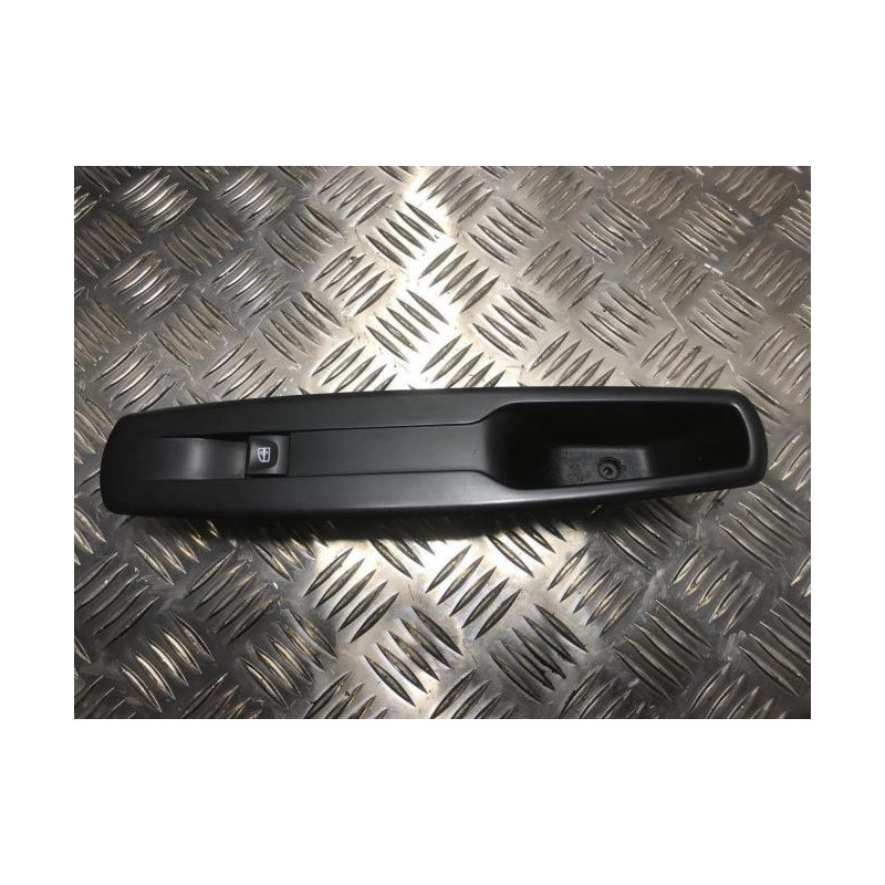 Interrupteur de leve vitre avant droit RENAULT SCENIC 3 PHASE 2 d’occasion