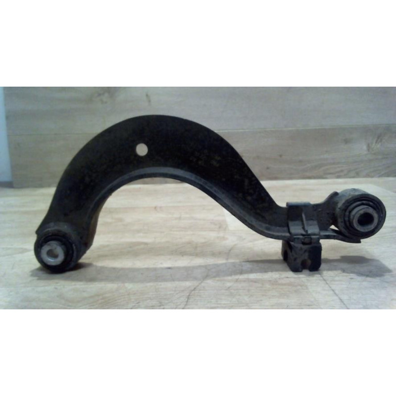 Bras de suspension superieur arriere droit VOLKSWAGEN GOLF 6 d’occasion