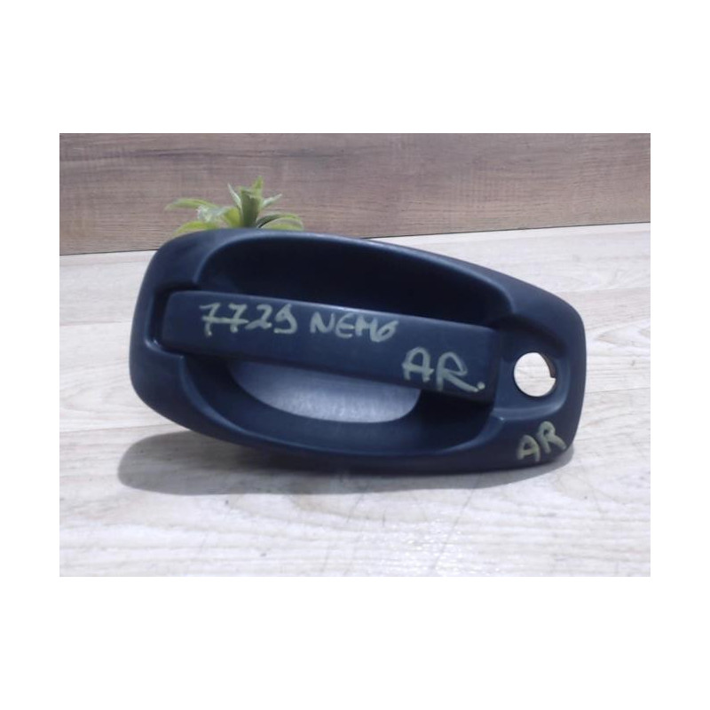 Poignee porte coffre CITROEN NEMO d’occasion