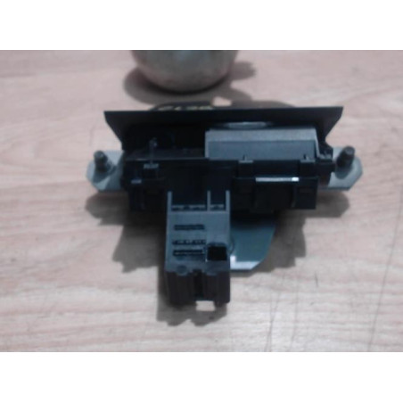 Serrure de coffre FORD C-MAX 1 PHASE 1 d’occasion