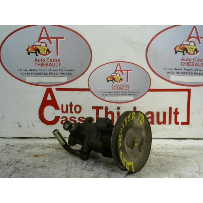 Pompe de direction TOYOTA  d’occasion