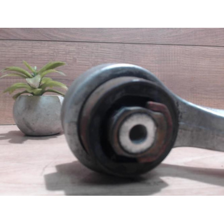 Bras inferieur avant gauche AUDI A4 2 PHASE 1 d’occasion