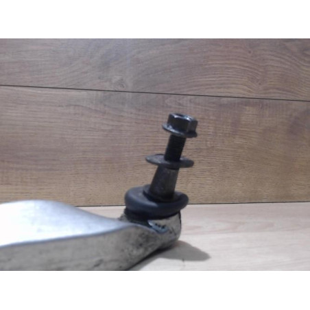 Bras inferieur avant gauche AUDI A4 2 PHASE 1 d’occasion